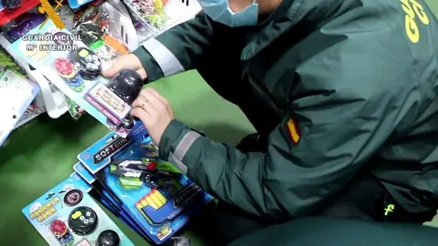 Rdo. Nota De Prensa Guardia Civil (Dos Detenidos Y Un Investigado Por El Timo Del Nazareno A Una Empresa Juguetera)