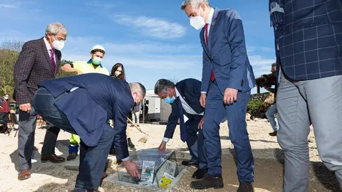 Comienzan las obras del Centro de Arte Rupestre, que har&aacute; de Cantabria un "referente mundial"
