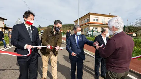 Revilla y Gochicoa inauguran la carretera Anero-Pontones