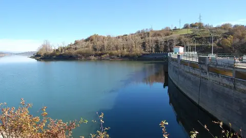 Archivo - Embalse del Ebro