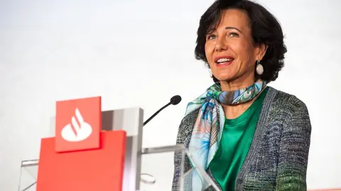 La presidenta de Banco Santander, Ana Bot&iacute;n, en la presentaci&oacute;n de resultados de 2020.