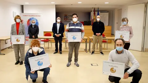 El consejero de Sanidad, Miguel Rodr&iacute;guez, entrega los reconocimientos de la Red C&aacute;ntabra de Centros Sanitarios sin Humo.