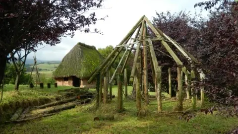 Archivo - Poblado c&aacute;ntabro de Cabez&oacute;n de la Sal