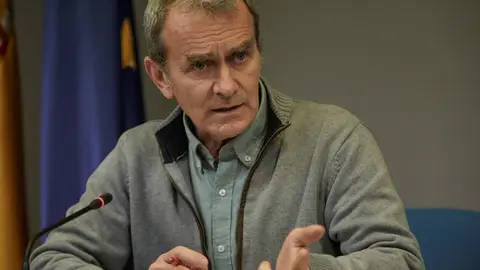 El director del Centro de Coordinaci&oacute;n de Alertas y Emergencias Sanitarias, Fernando Sim&oacute;n, durante una rueda de prensa para informar sobre el seguimiento de la pandemia por COVID-19, en Madrid (Espa&ntilde;a), a 25 de febrero de 2021.