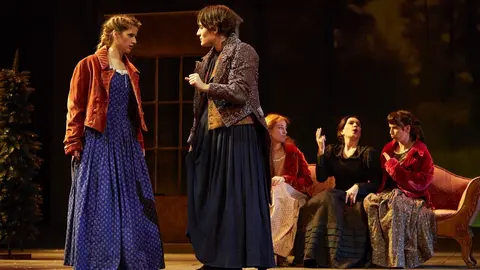 Archivo - Imagen de la obra 'En palabras de Jo... Mujercitas', que se representa este fin de semana en el Palacio de Festivales