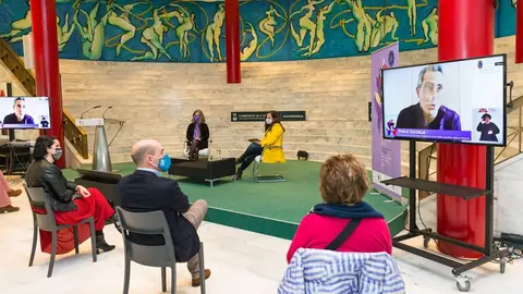 El vicepresidente del Gobierno, Pablo Zuloaga, interviene por videoconferencia en el acto de presentaci&oacute;n de la campa&ntilde;a 8M 'La corresponsabilidad es cosa de tod@s' en el Palacio de Festivales