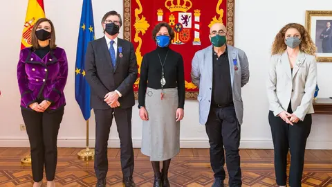 La Delegada Del Gobierno, Ainoa Qui&ntilde;ones, Y La Consejera De Presidencia,, Paula Fern&aacute;ndez, En El Acto De Entrega De Las Medallas Al M&eacute;rito De Protecci&oacute;n Civil.