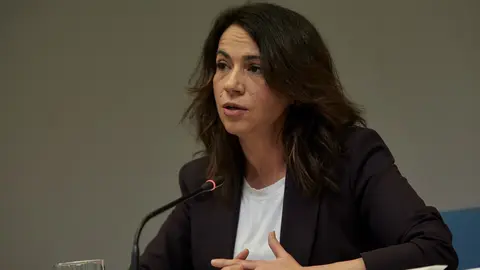 La secretaria de Estado de Sanidad, Silvia Calz&oacute;n, durante una rueda de prensa para informar sobre el seguimiento de la pandemia por COVID-19, en Madrid (Espa&ntilde;a), a 25 de febrero de 2021.