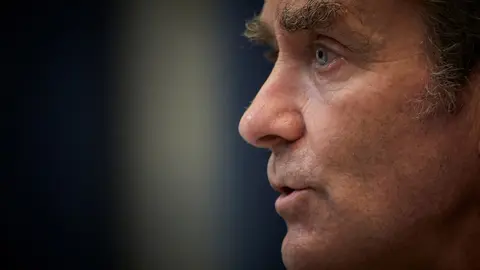 El director del Centro de Coordinaci&oacute;n de Alertas y Emergencias Sanitarias (CCAES), Fernando Sim&oacute;n, durante una rueda de prensa sobre el seguimiento de la pandemia por COVID-19, en el Ministerio de Sanidad, en Madrid (Espa&ntilde;a), a 4 de marzo de 2021.