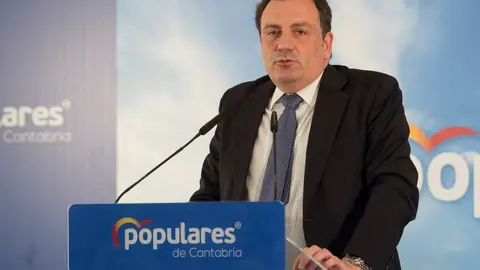El senador del PP por Cantabria, F&eacute;lix de las Cuevas