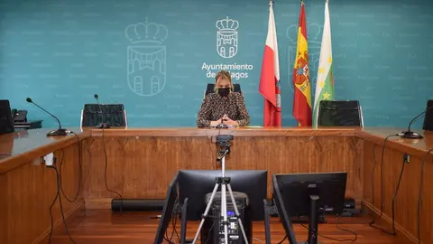 La alcaldesa de Pi&eacute;lagos, Ver&oacute;nica Samperio, durante el Pleno