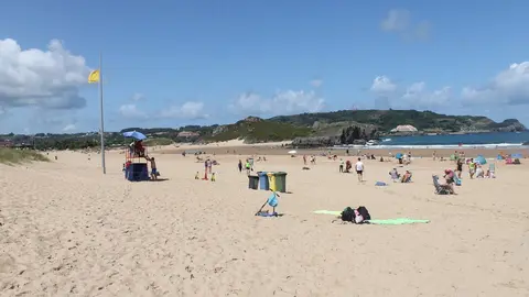 Archivo - Playa de Ris. Noja