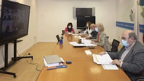 16:00 horas. Consejer&iacute;a de Educaci&oacute;n y Formaci&oacute;n Profesional (8&ordf; planta)
La consejera de Educaci&oacute;n y Formaci&oacute;n Profesional, Marina Lomb&oacute;, participa en la reuni&oacute;n telem&aacute;tica de la Junta de Personal Docente.
