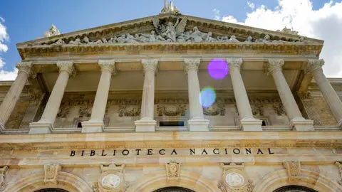 Archivo - Fachada de la Biblioteca Nacional de Espa&ntilde;a (BNE)