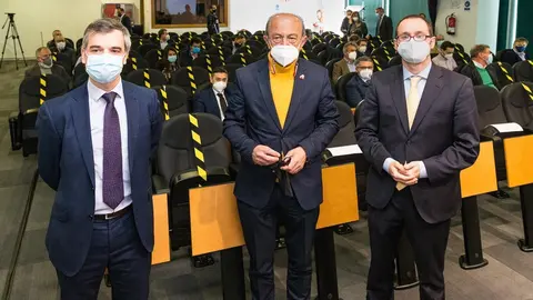 Marcano en la presentaci&oacute;n d ela Plataforma de Hidr&oacute;geno de Cantabria