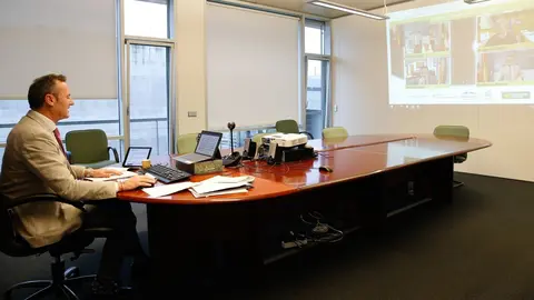 El consejero de Desarrollo Rural de Cantabria, Guillermo Blanco, en el encuentro telem&aacute;tico organizado por la Nueva Espa&ntilde;a sobre la PAC