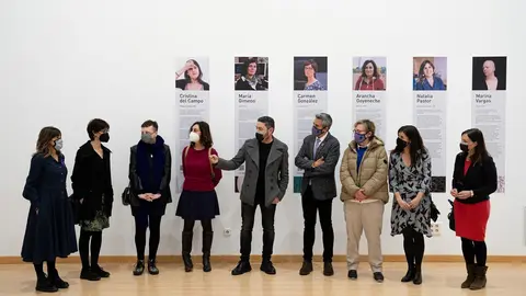 El vicepresidente y consejero de Cultura, Pablo Zuloaga,en la inauguraci&oacute;n de la exposici&oacute;n &ldquo;Sin L&iacute;mites. Sobre Mujeres Artistas&rdquo;. (C)