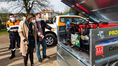 La consejera de Presidencia, Paula Fern&aacute;ndez, visita las inversiones realizadas por su departamento en Cabez&oacute;n de la Sal