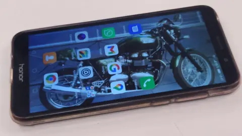 Tel&eacute;fono m&oacute;vil