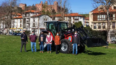 Comillas compra un tractor con el que ahorrar&aacute; unos 10.000 euros anuales