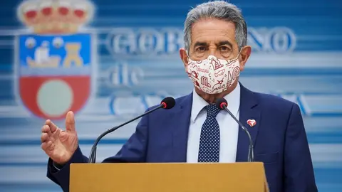 Archivo - El presidente de Cantabria, Miguel &Aacute;ngel Revilla