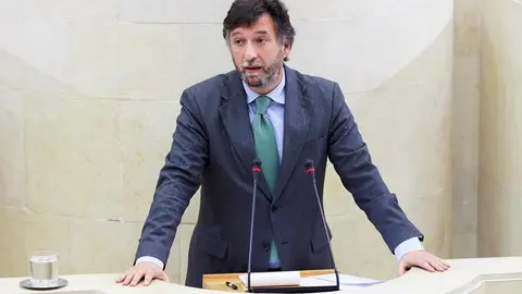 El portavoz de Vox en el Parlamento de Cantabria, Cristobal Palacio