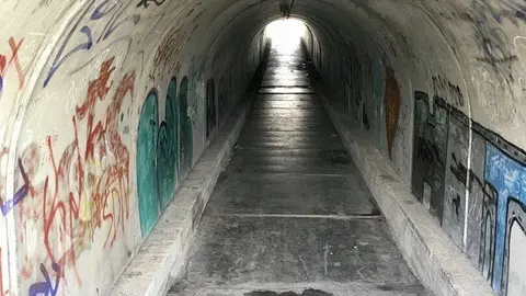T&uacute;nel de Sierrapando bajo la A-67