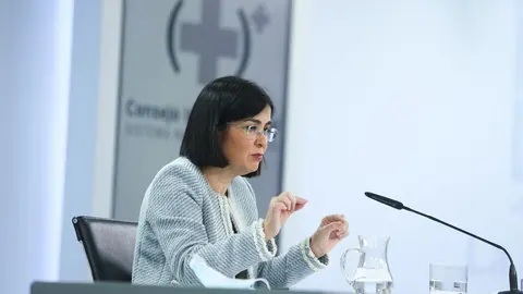 La ministra de Sanidad, Carolina Darias, ofrece una rueda de prensa tras la reuni&oacute;n del Consejo Interterritorial de Salud, en Madrid (Espa&ntilde;a), a 10 de marzo de 2021. El Ministerio de Sanidad y las Comunidades Aut&oacute;nomas han acordado finalmente este mi&eacute;rcol