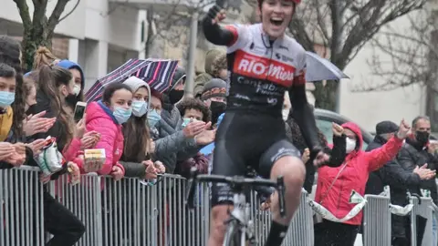 isabel-martin-memorial-cachorna-2021-villava-800x600