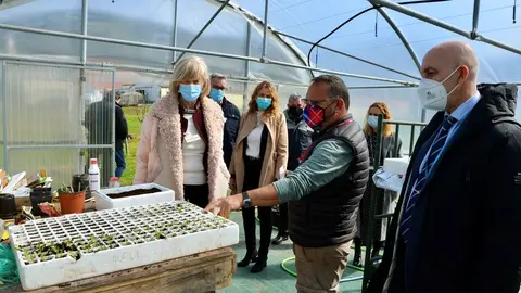 La consejera de Educaci&oacute;n y Formaci&oacute;n Profesional, Marina Lomb&oacute;, visita el Centro de Educaci&oacute;n de Personas Adultas (CEPA) Berria