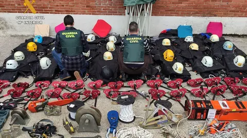 Material robado en una empresa de material deportivo de Camale&ntilde;o