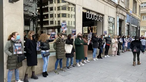 Huelga de la plantilla de Douglas en Santander