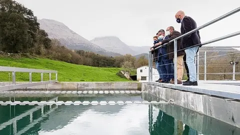11:30.- Ramales de la Victoria. El presidente de Cantabria, Miguel &Aacute;ngel Revilla, y el consejero de Obras P&uacute;blicas, Ordenaci&oacute;n del Territorio y Urbanismo, Jos&eacute; Luis Gochicoa, inauguran la Estaci&oacute;n de Tratamiento de Agua Potable. 18 de marzo de 2021 &copy; Ra&uacute;l Lucio