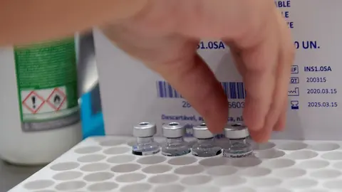 Archivo - Varios frascos con la segunda dosis de la vacuna de Pfizer-BioNTech contra la Covid-19 en el Hospital Universitario Marqu&eacute;s de Valdecilla