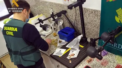 Nota De Prensa La Guardia Civil Detiene A Una Pareja Por Tres Robos En La Misma Noche