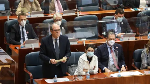 Archivo - El portavoz del PSOE en la Asamblea de Madrid, &Aacute;ngel Gabilondo, interviene en una sesi&oacute;n de control al Gobierno en la Asamblea de Madrid, a 19 de noviembre de 2020. Durante este pleno el Ejecutivo regional contesta a cuestiones relacionadas, ent