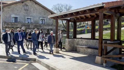 El Consejero De Industria, Turismo, Innovaci&oacute;n, Transporte Y Comercio, Javier L&oacute;pez Marcano, Visita Villaescusa
