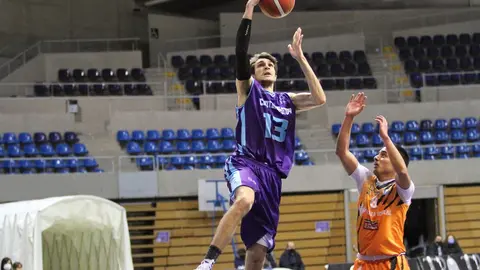 Alvaro Reyes Cantbasket Santander