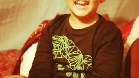 Mart&iacute;n, de tres a&ntilde;os y con trastorno del espectro autista.