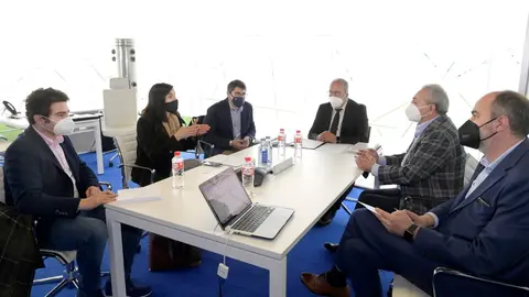 Reuni&oacute;n de la alcaldesa con el cluster