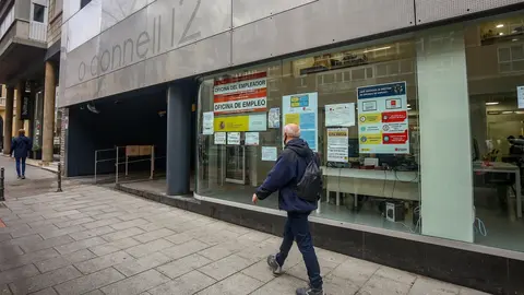 Archivo - Oficina de Empleo ubicada en Madrid