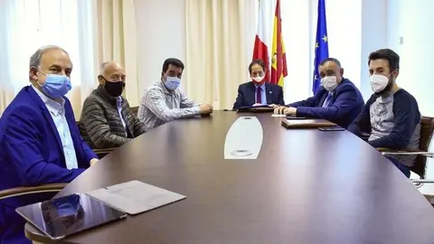 Reuni&oacute;n del consejero de Obras P&uacute;blicas