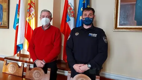 Oficial Polic&iacute;a Local de Suances