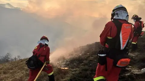 Archivo - Incendio forestal en Cantabria