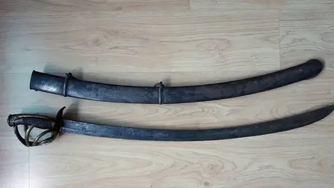 Archivo - Sable de caballer&iacute;a ligera incorporado al Museo Mar&iacute;timo del Cant&aacute;brico