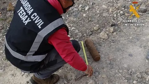 Bomba de aviaci&oacute;n destruida