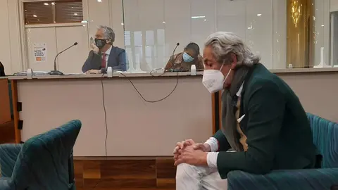 Acusada de asesinar a su cu&ntilde;ada, a la que apu&ntilde;al&oacute; en la vivienda en la que conviv&iacute;an en Torrelavega y prendi&oacute; fuego despu&eacute;s a la vivienda