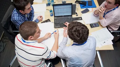 Archivo - El 57 por ciento de los j&oacute;venes aragoneses espera que la situaci&oacute;n laboral sea peor en cinco a&ntilde;os, seg&uacute;n un informe