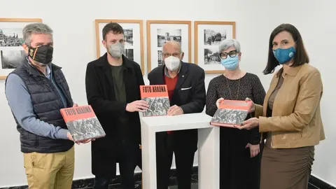 Presentaci&oacute;n de la exposici&oacute;n en el CDIS sobre la obra de los fot&oacute;grafos Joaqu&iacute;n y Jos&eacute; Luis Ara&uacute;na