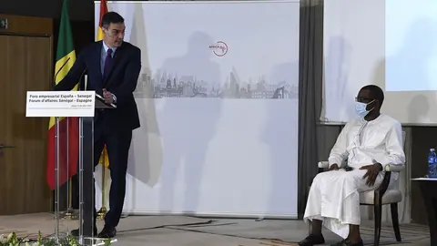 El presidente del Gobierno, Pedro S&aacute;nchez, en Senegal